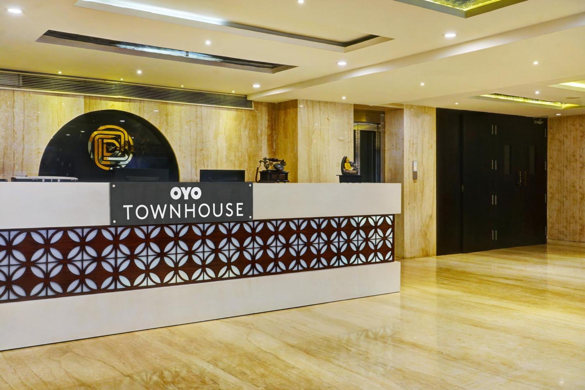 Super Townhouse Dev'S Inn By Cj Gunadala Exteriér fotografie