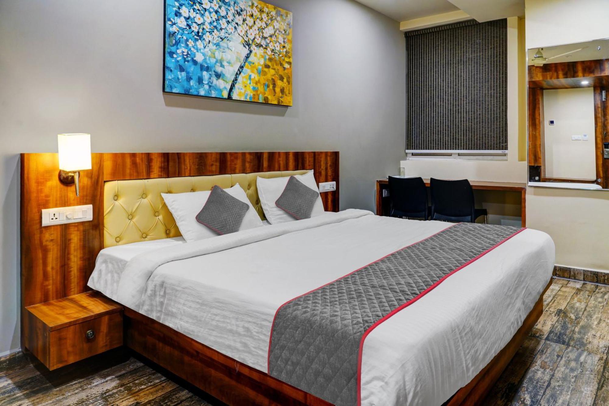 Super Townhouse Dev'S Inn By Cj Gunadala Exteriér fotografie