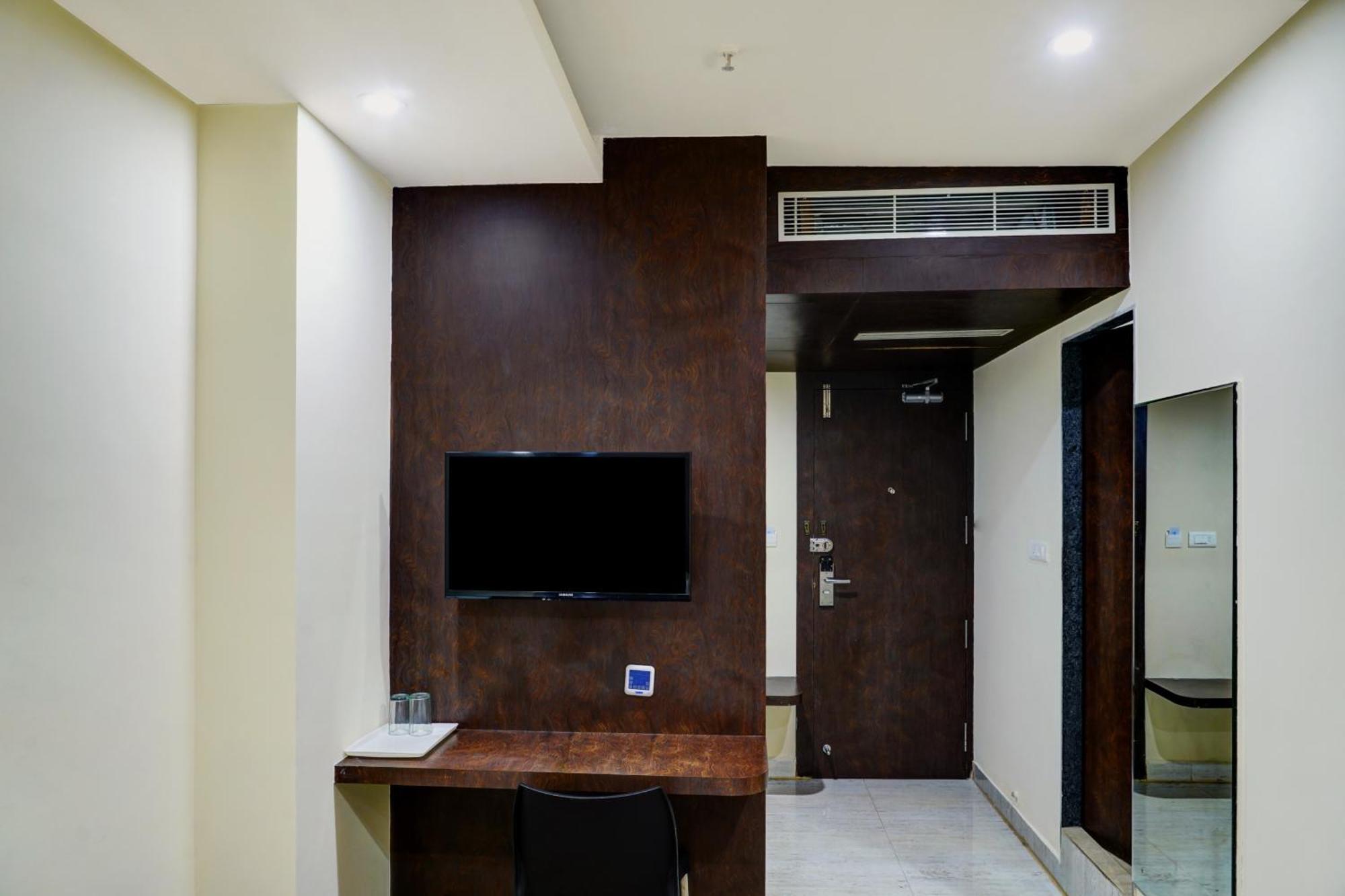 Super Townhouse Dev'S Inn By Cj Gunadala Exteriér fotografie